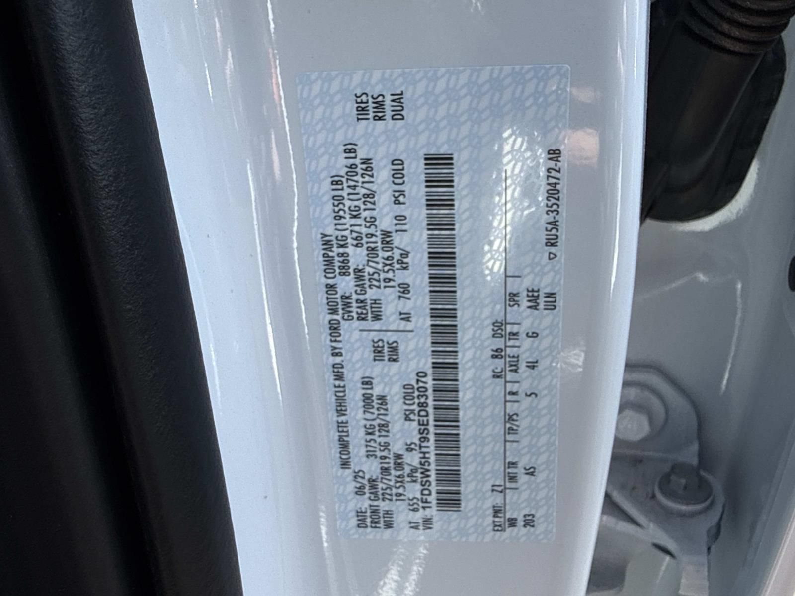 New 2025 Ford F550 4x4 Crew Cab image 21