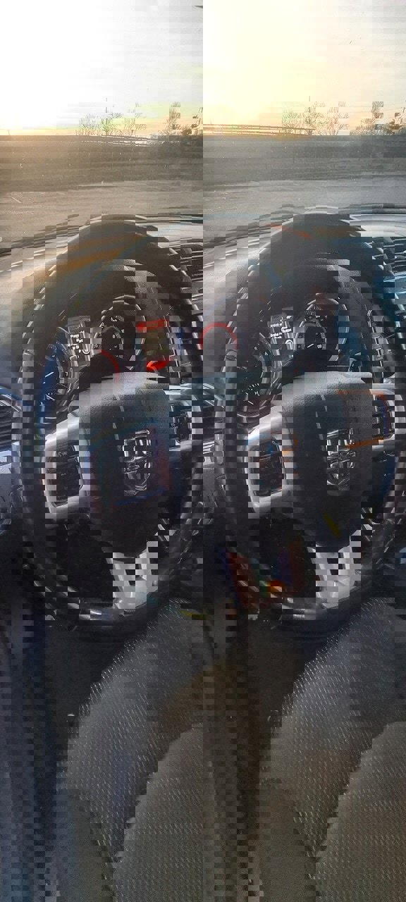 Used 2019 Dodge Journey SE w/ Premium Group image 10