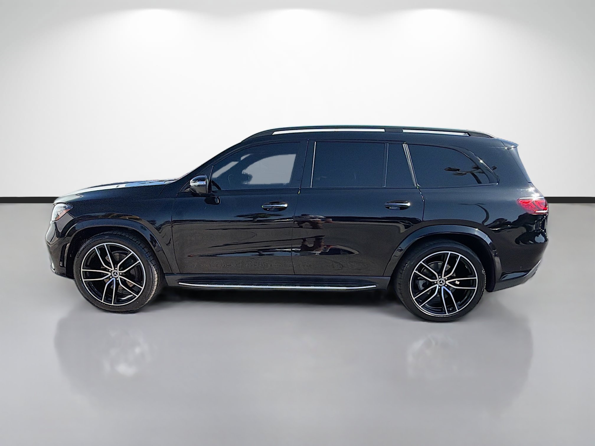 Used 2021 Mercedes-Benz GLS 580 4MATIC image 6