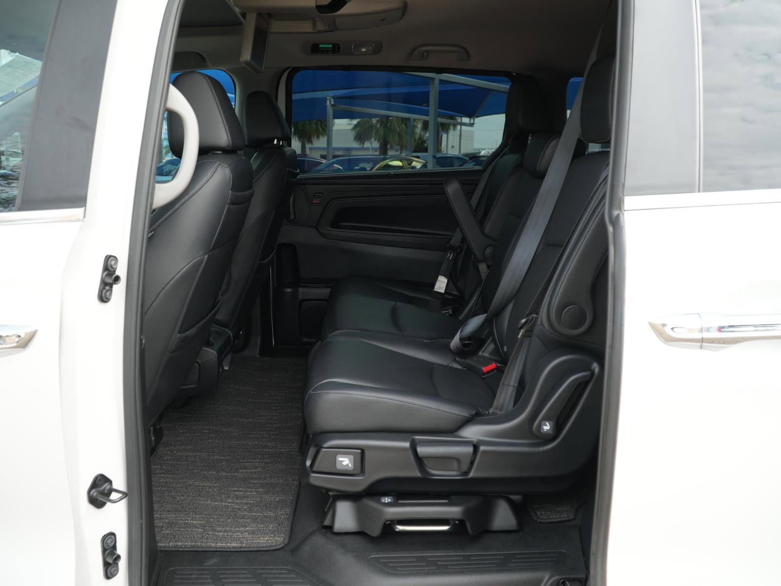 Used 2023 Honda Odyssey Touring image 18