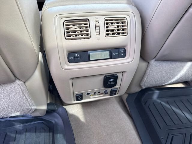 Used 2013 Nissan Pathfinder Platinum w/ Platinum Premium Pkg AWD/4WD image 16