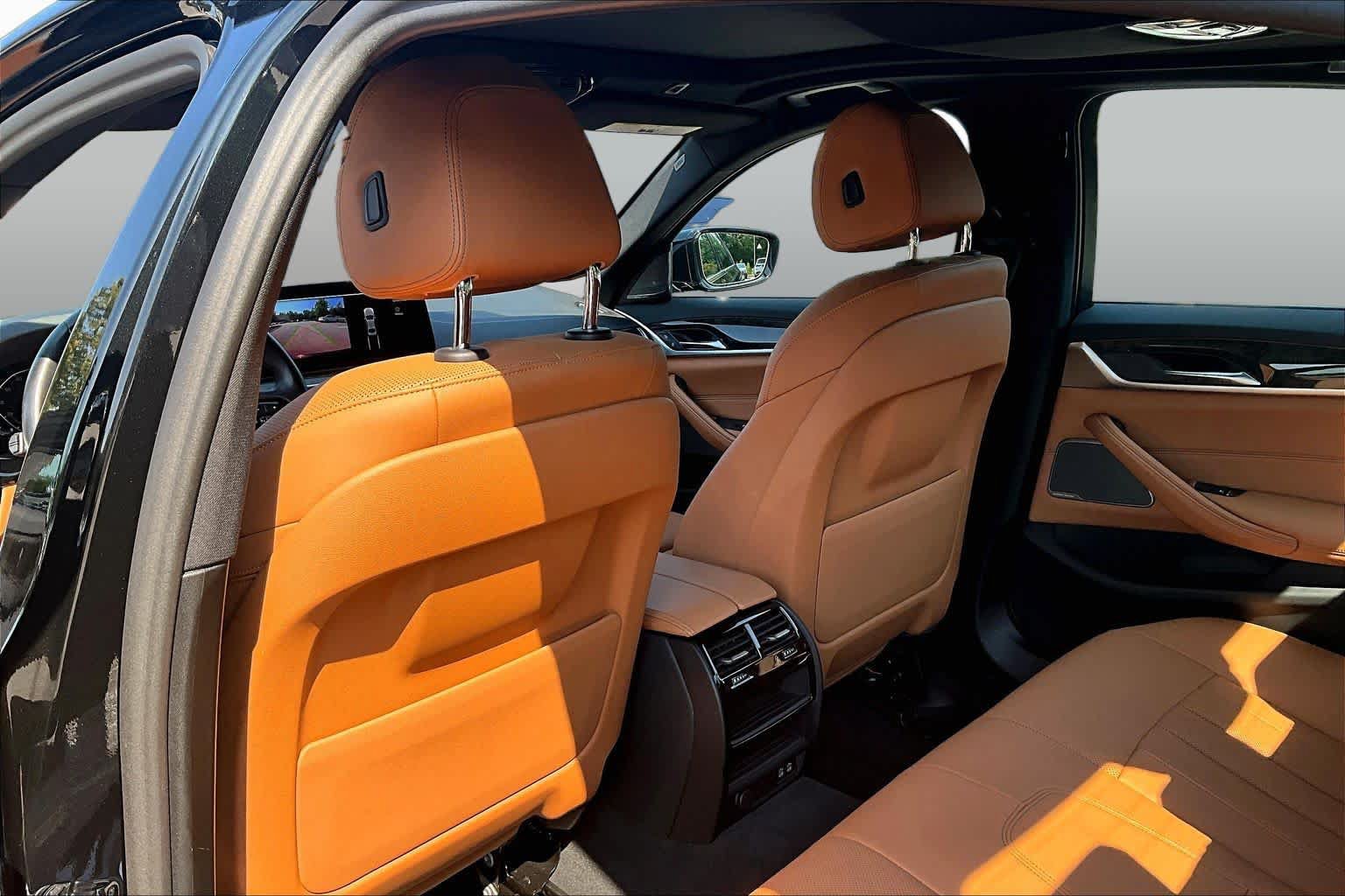 Used 2023 BMW 540i w/ Premium Package RWD image 22