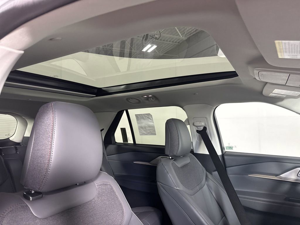 New 2026 Ford Explorer Active w/ Active Comfort Package image 15