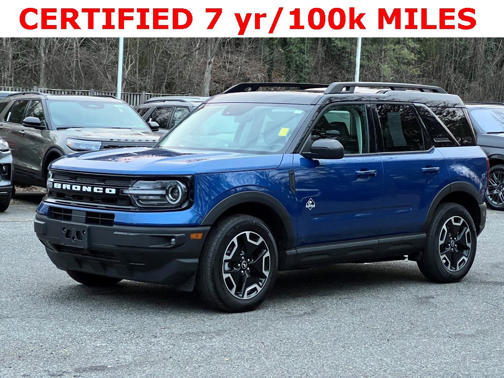 Used 2024 Ford Bronco Sport Outer Banks w/ Tech Package image 2