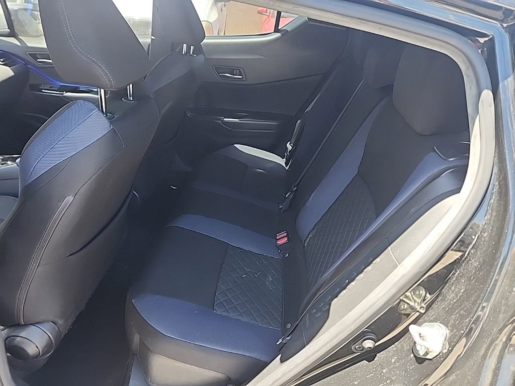 Used 2020 Toyota C-HR XLE FWD image 11