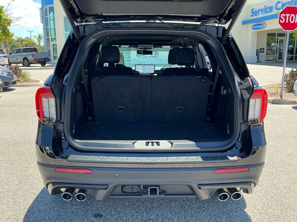 Used 2025 Ford Explorer ST w/ Sun And Sound Package AWD/4WD image 20