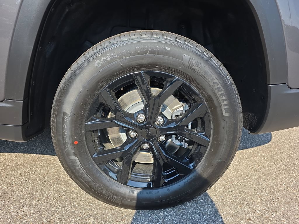 New 2026 Jeep Grand Cherokee L 4WD image 36