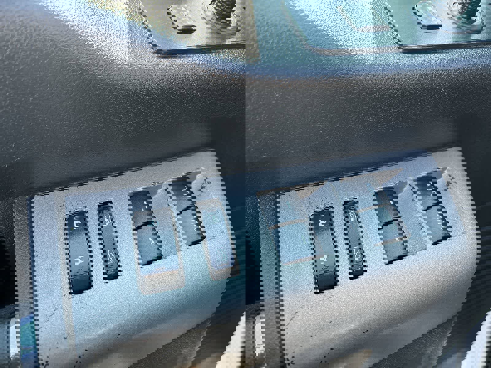 Used 2016 Ford F250 Lariat w/ Lariat Ultimate Package image 11