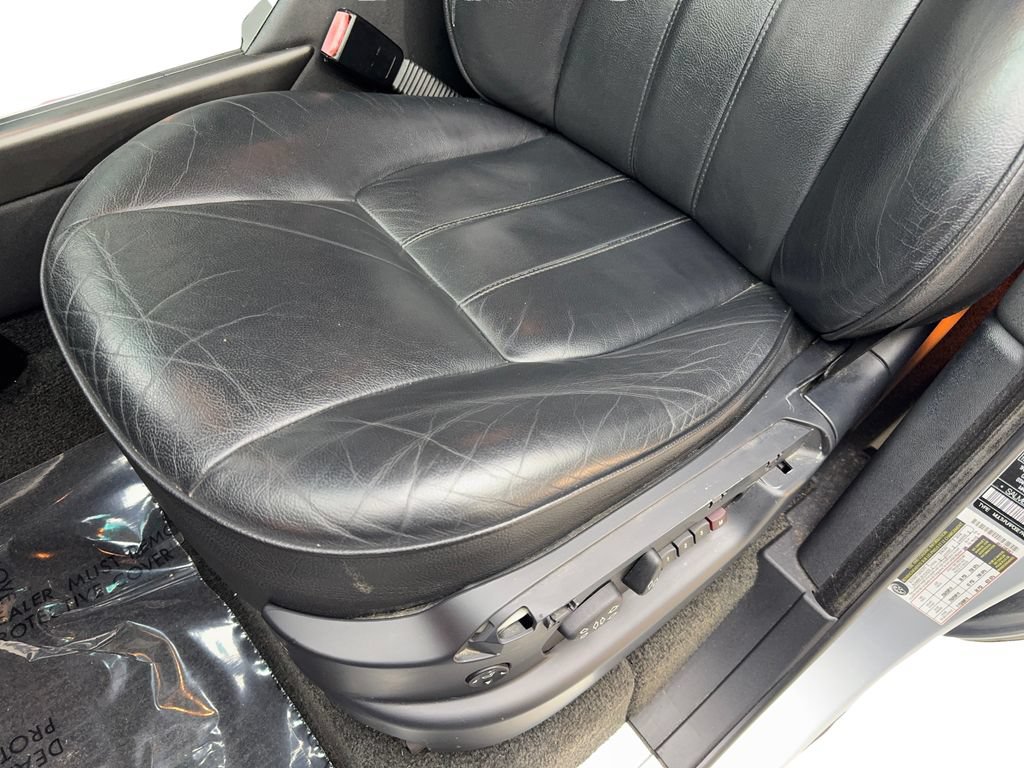 Used 2012 Land Rover Range Rover HSE AWD/4WD image 25
