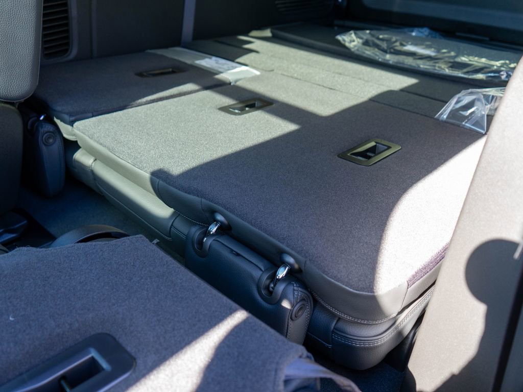 New 2026 GMC Yukon XL Denali w/ Denali Reserve Package image 13