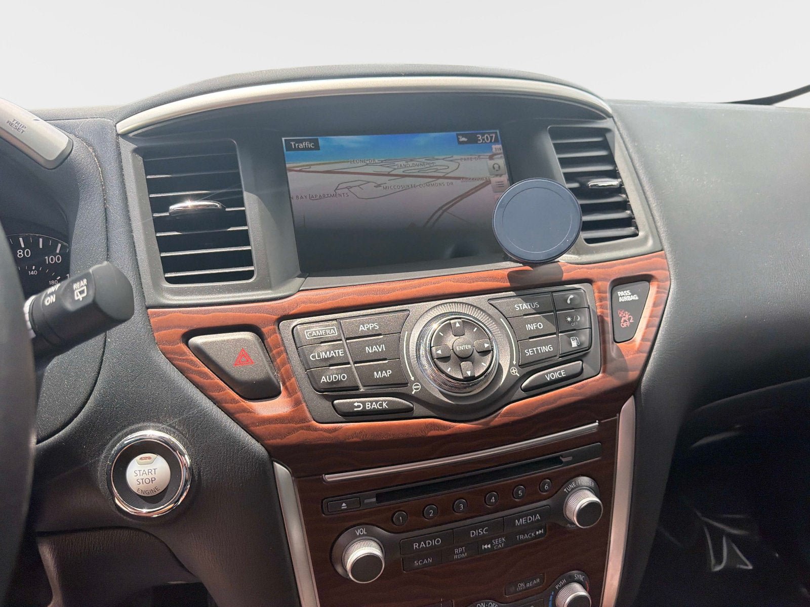 Used 2020 Nissan Pathfinder Platinum AWD/4WD image 25