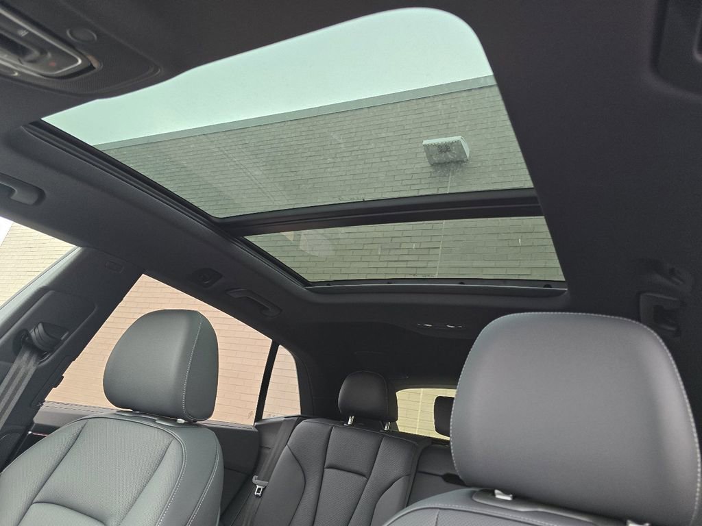 New 2026 Audi Q8 Premium Plus AWD/4WD image 3
