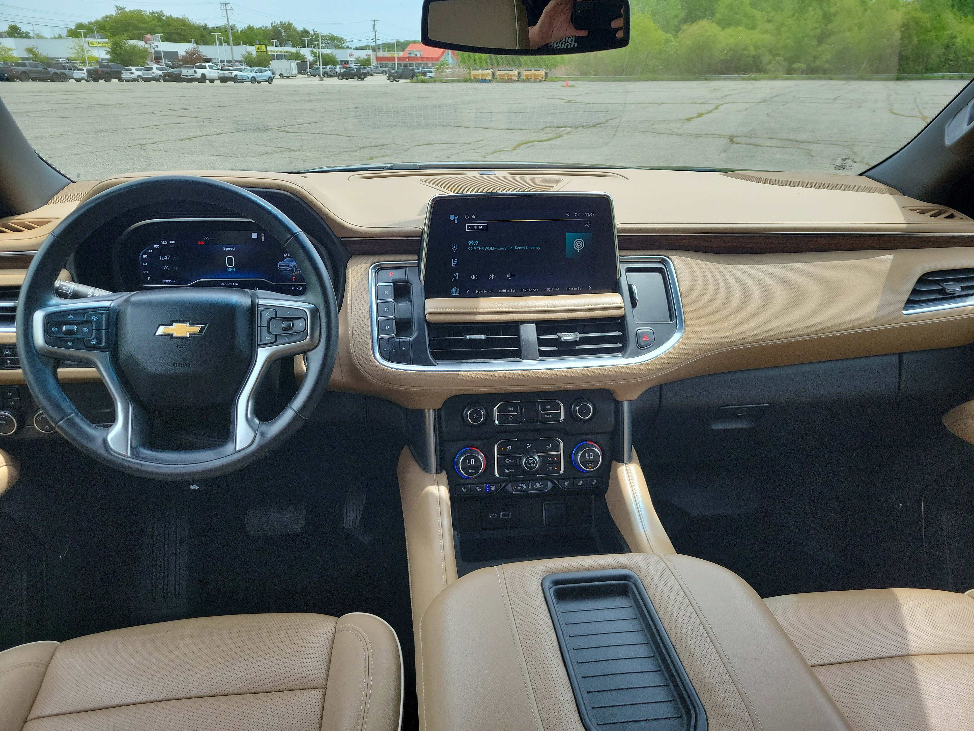 Used 2023 Chevrolet Tahoe Premier AWD/4WD image 19
