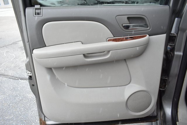 Used 2007 Chevrolet Suburban LT image 26