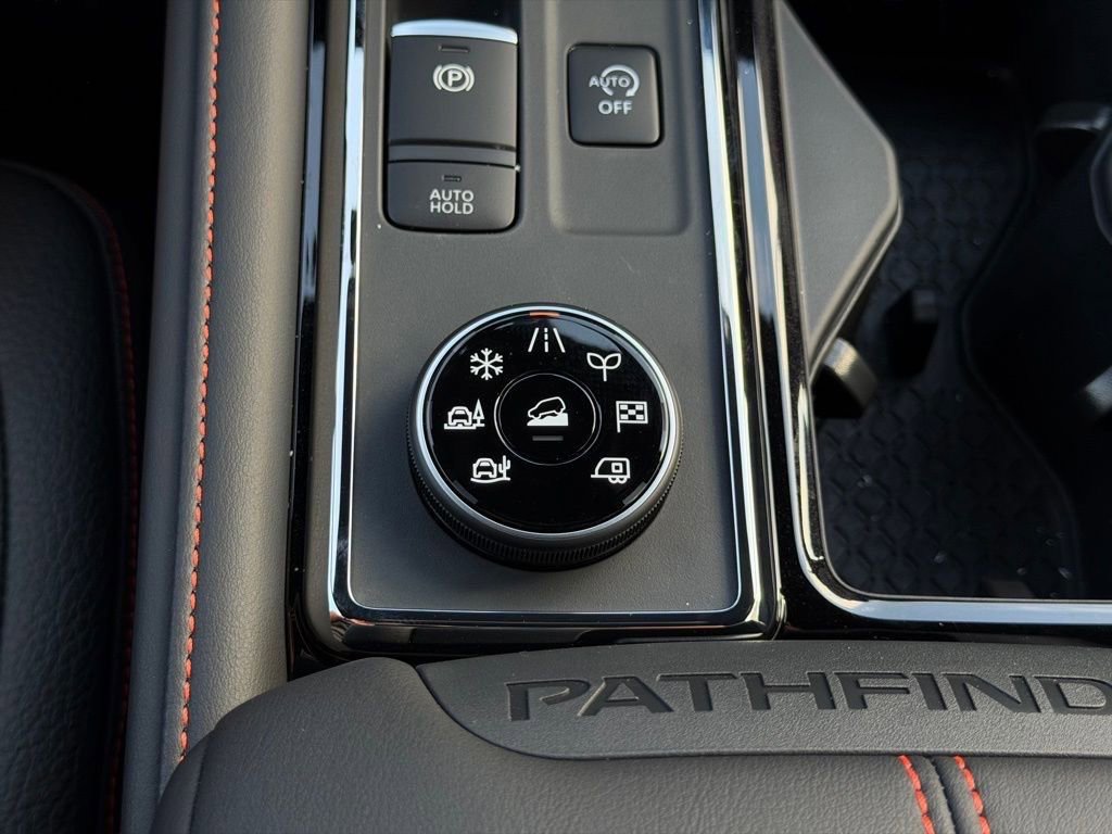 New 2026 Nissan Pathfinder Rock Creek AWD/4WD image 39