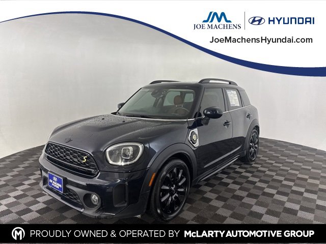 Used 2023 MINI Cooper Countryman SE w/ Storage Package image 3
