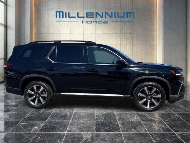 Certified 2023 Honda Pilot Elite image 6