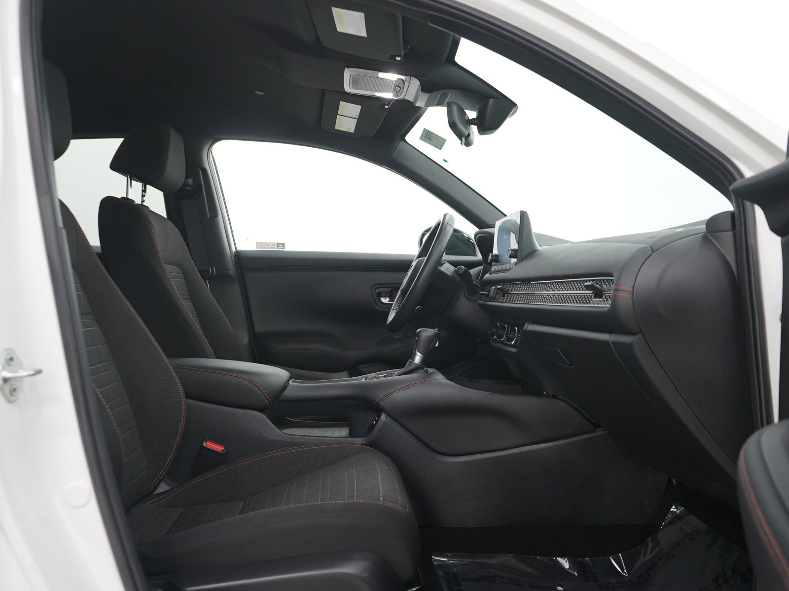 Used 2024 Honda HR-V Sport image 11