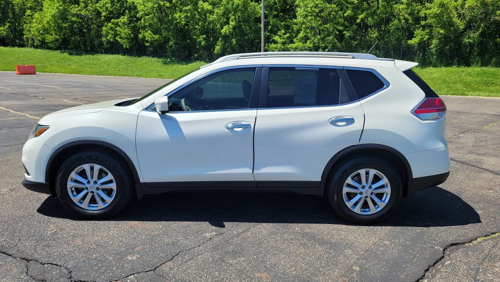 Used 2015 Nissan Rogue SV w/ SV Premium Package FWD image 7