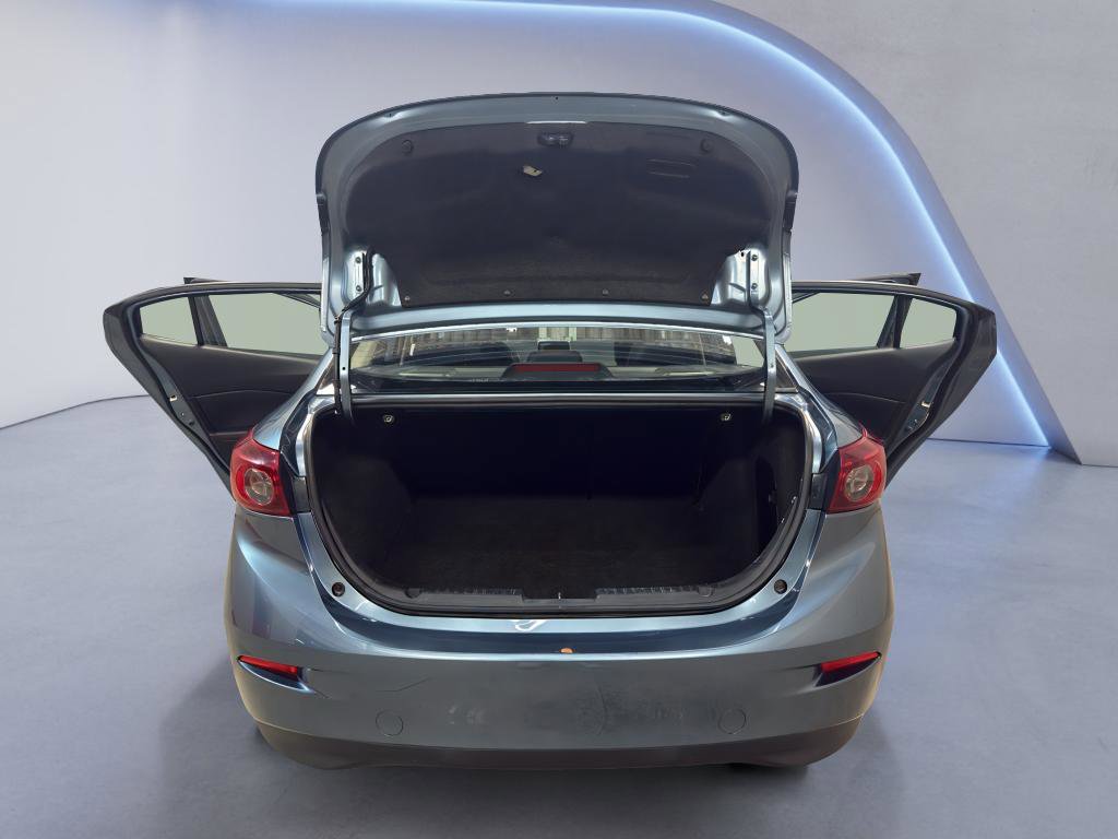 Used 2015 MAZDA MAZDA3 i Grand Touring image 12