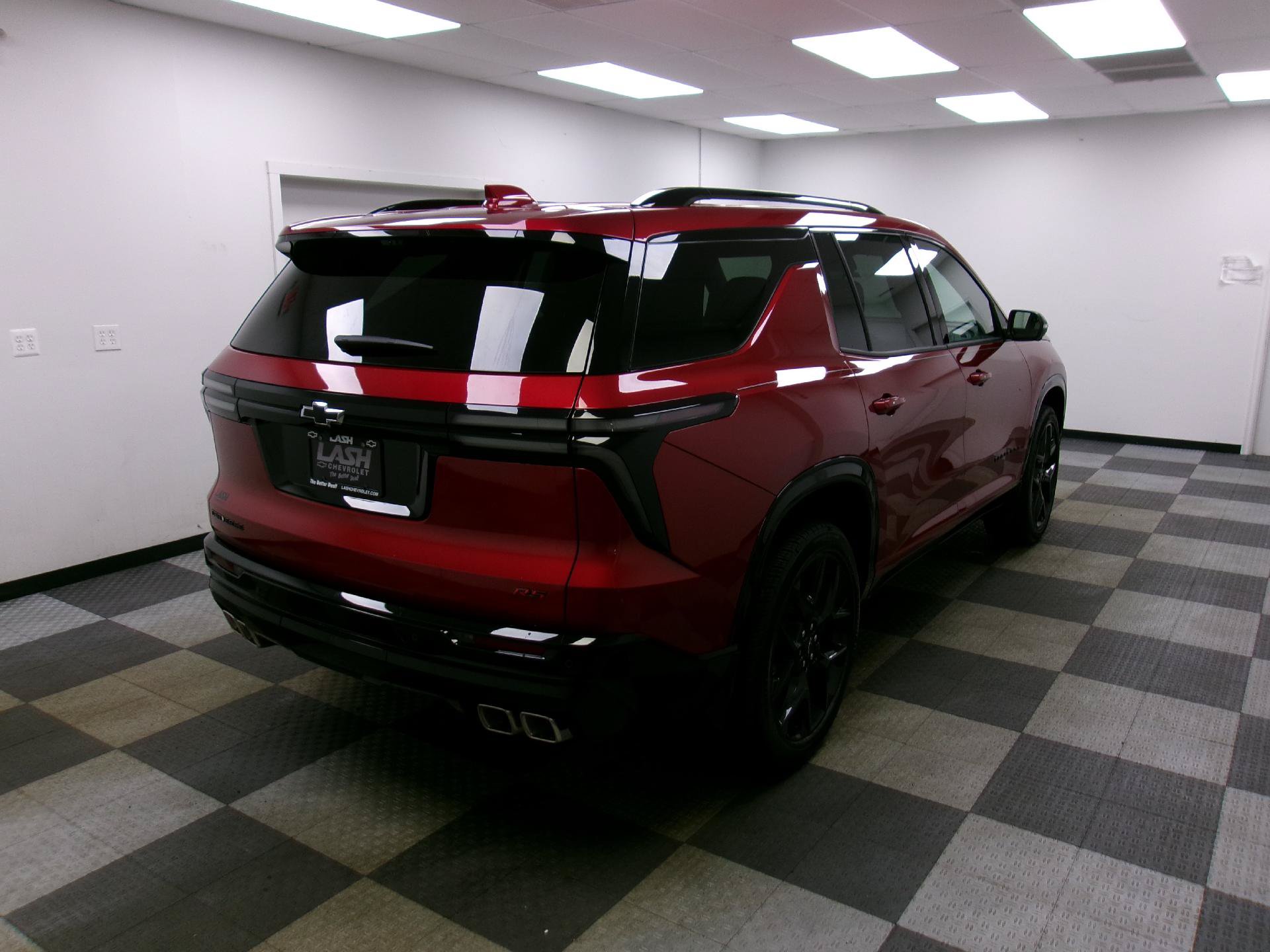 New 2026 Chevrolet Traverse RS w/ LPO, Floor Liner Package FWD image 14