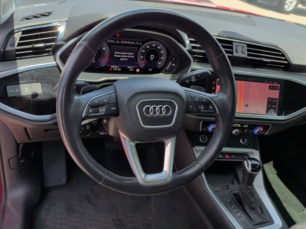 Used 2021 Audi Q3 2.0T Premium Plus w/ Premium Plus Package AWD/4WD image 16