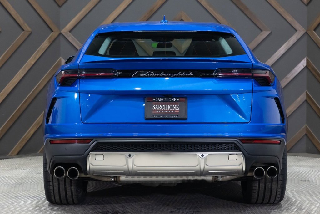 Used 2020 Lamborghini Urus image 22