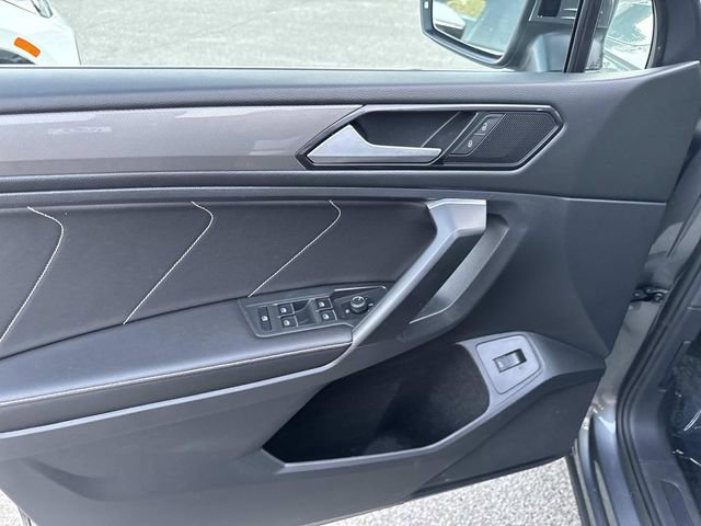 Certified 2023 Volkswagen Tiguan SE w/ Panoramic Sunroof Package image 16