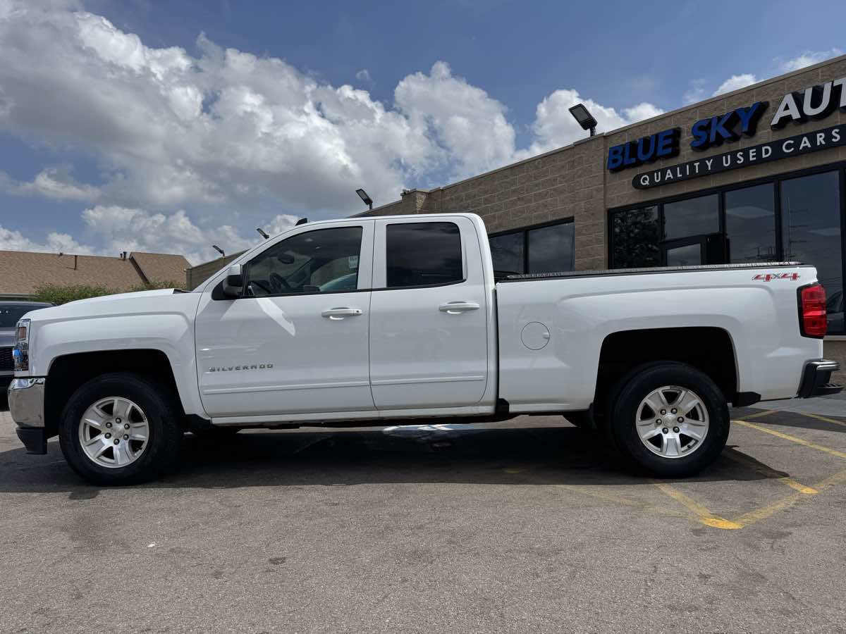 Used 2017 Chevrolet Silverado 1500 LT w/ All Star Edition image 8