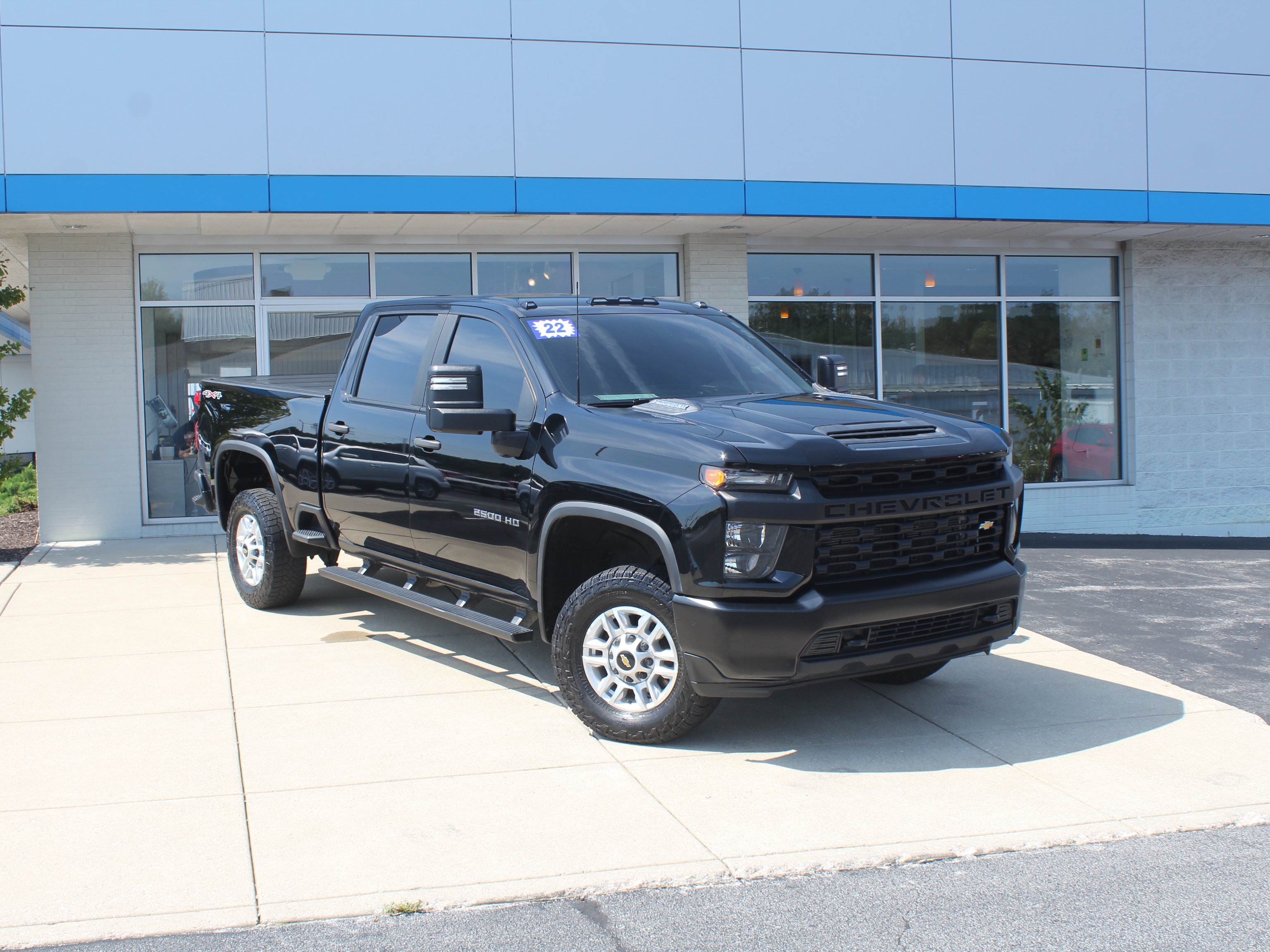 Used 2022 Chevrolet Silverado 2500 W/T w/ WT Convenience Package AWD/4WD image 4