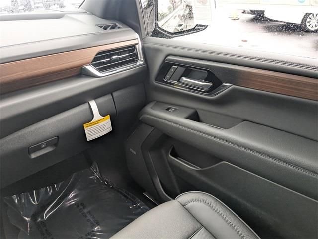 New 2026 GMC Yukon Denali w/ Denali Reserve Package image 21