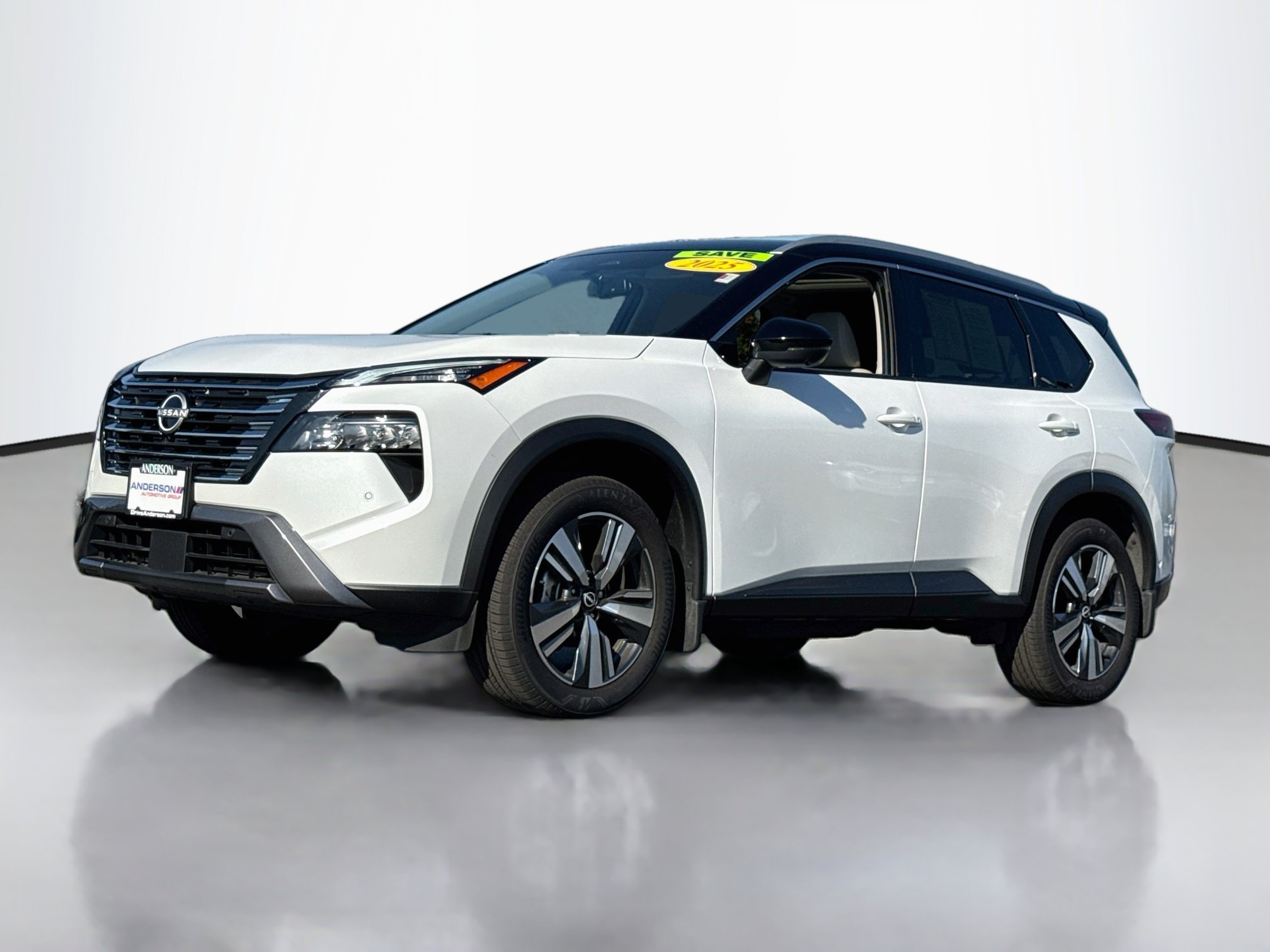 Used 2025 Nissan Rogue SL w/ SL Premium Package AWD/4WD image 3