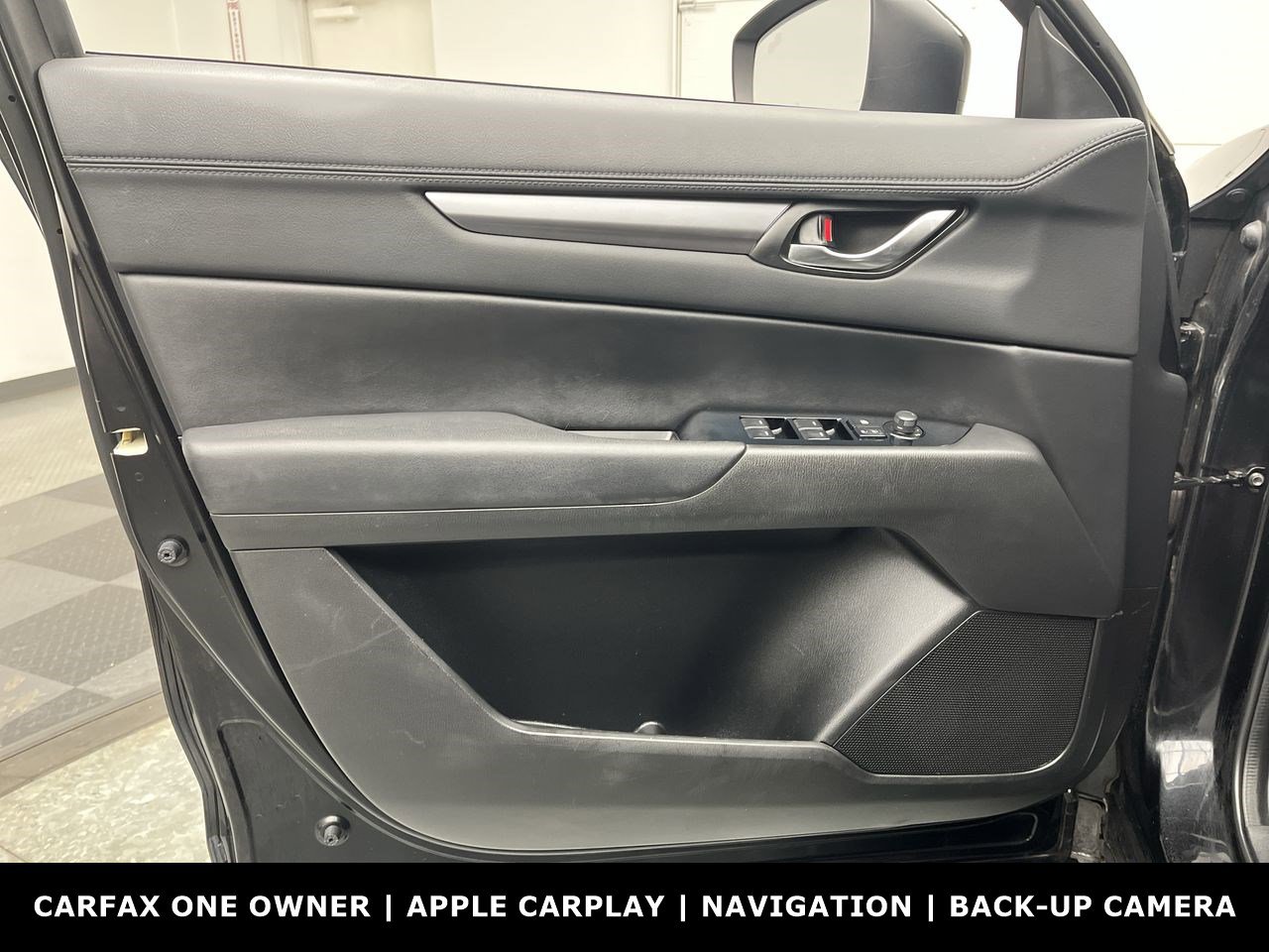 Used 2019 MAZDA CX-5 Touring image 7