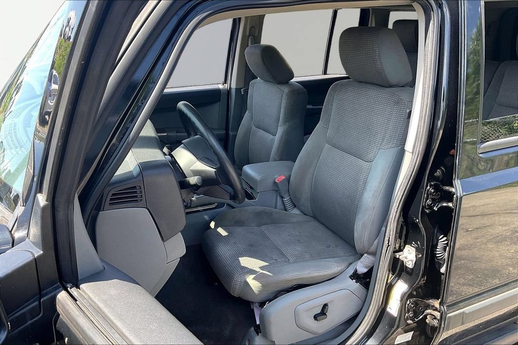 Used 2006 Jeep Commander 4WD image 24