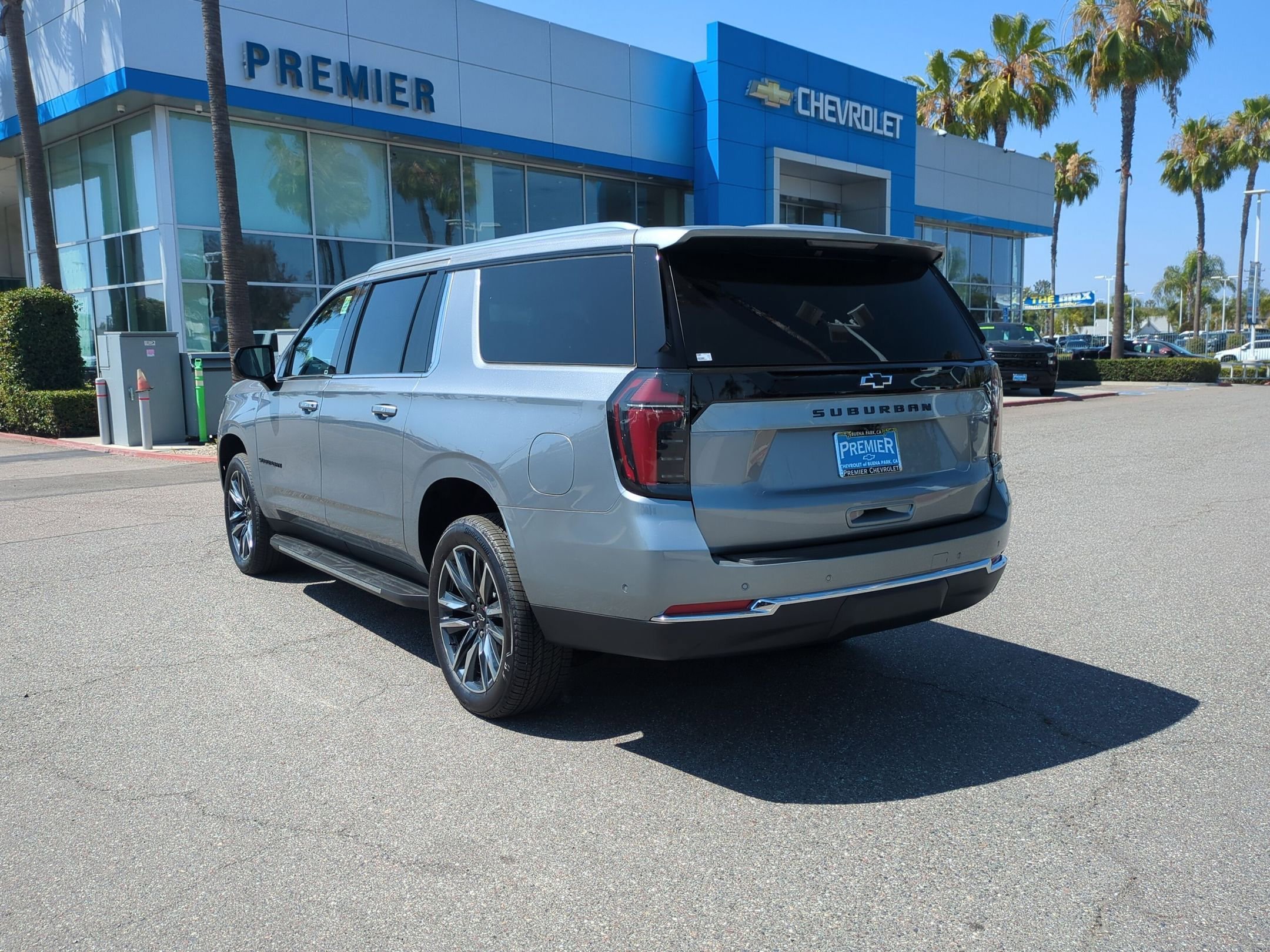 New 2026 Chevrolet Suburban LS w/ LS Custom Edition AWD/4WD image 3