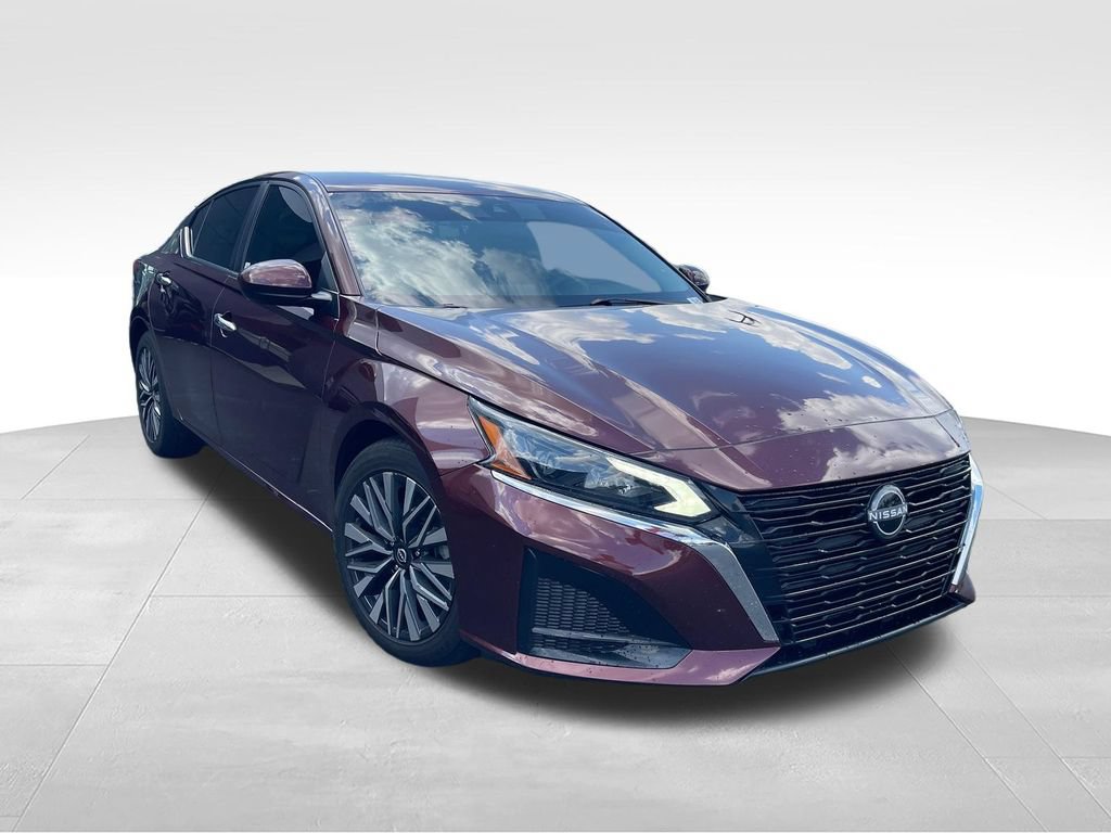Used 2023 Nissan Altima 2.5 SV FWD image 7