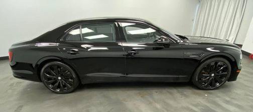 Used 2021 Bentley Flying Spur V8 AWD/4WD image 7
