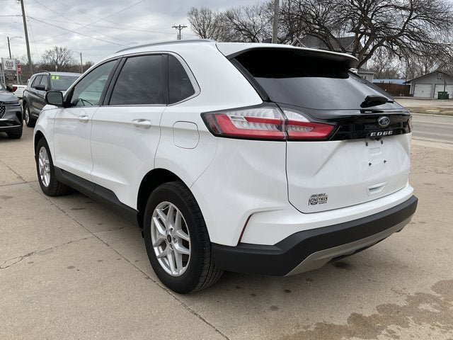 Used 2024 Ford Edge SEL w/ Convenience Package image 4