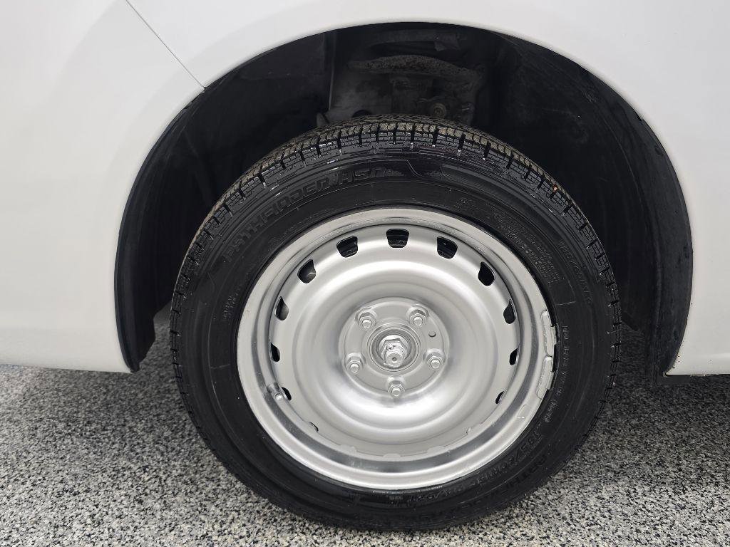Used 2020 Nissan NV200 SV w/ Back Door Glass Package FWD image 23