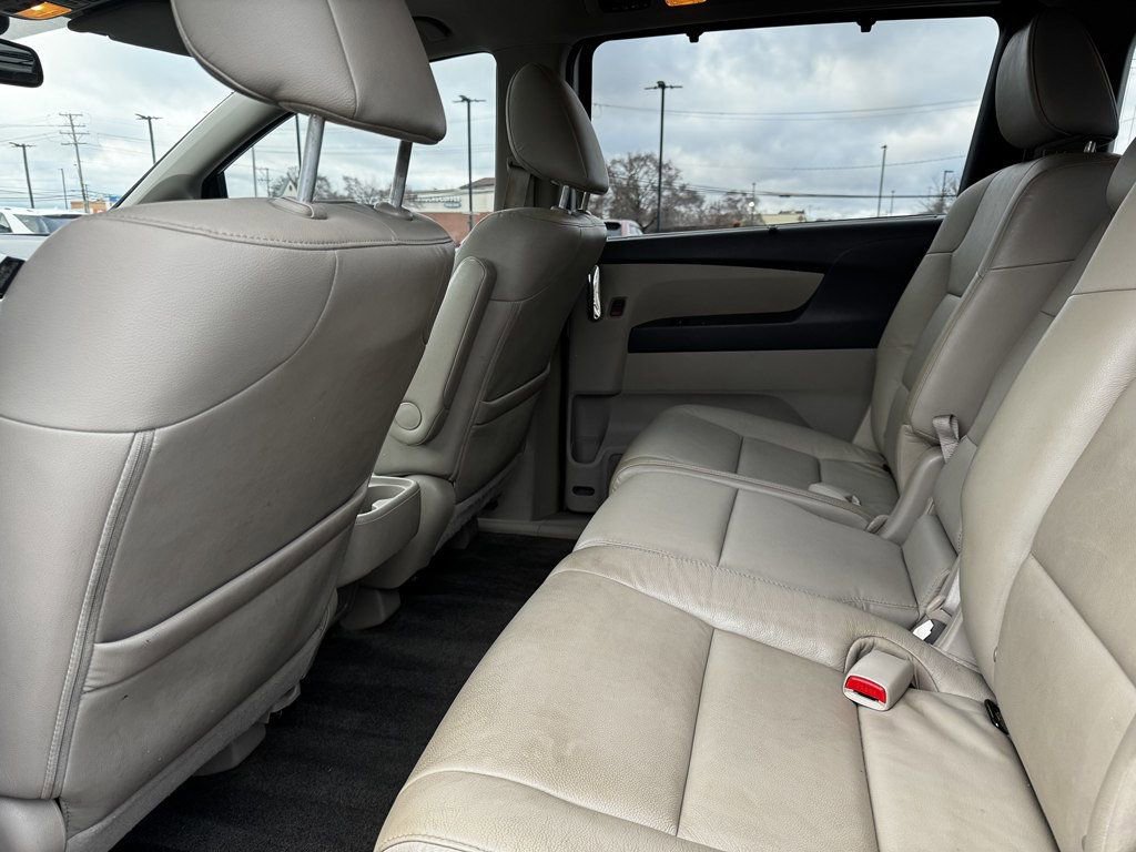 Used 2015 Honda Odyssey Touring image 19