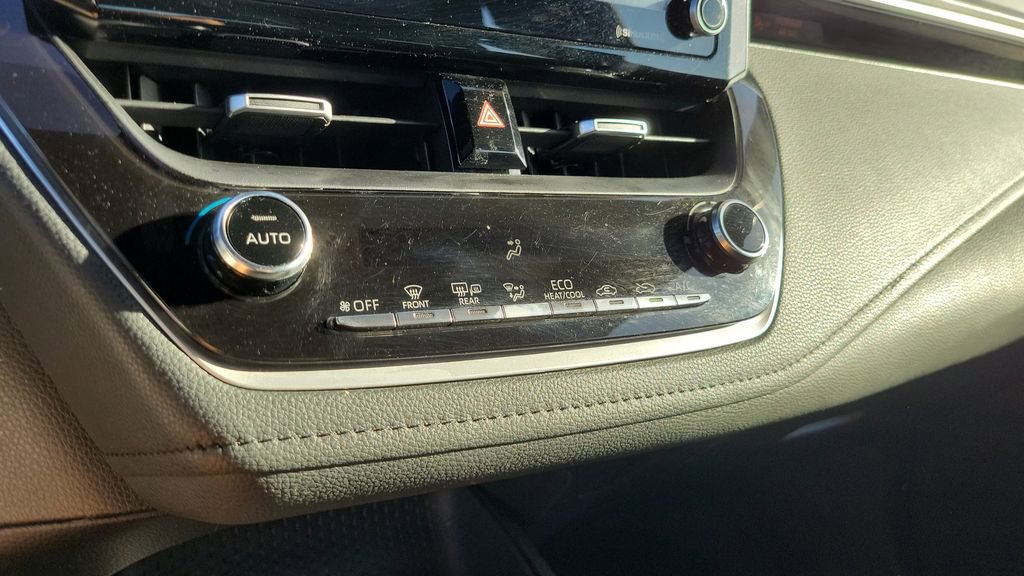 Used 2022 Toyota Corolla SE FWD image 20