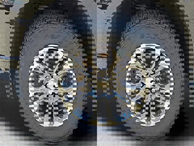 Certified 2024 Chevrolet Silverado 1500 High Country w/ Technology Package image 9