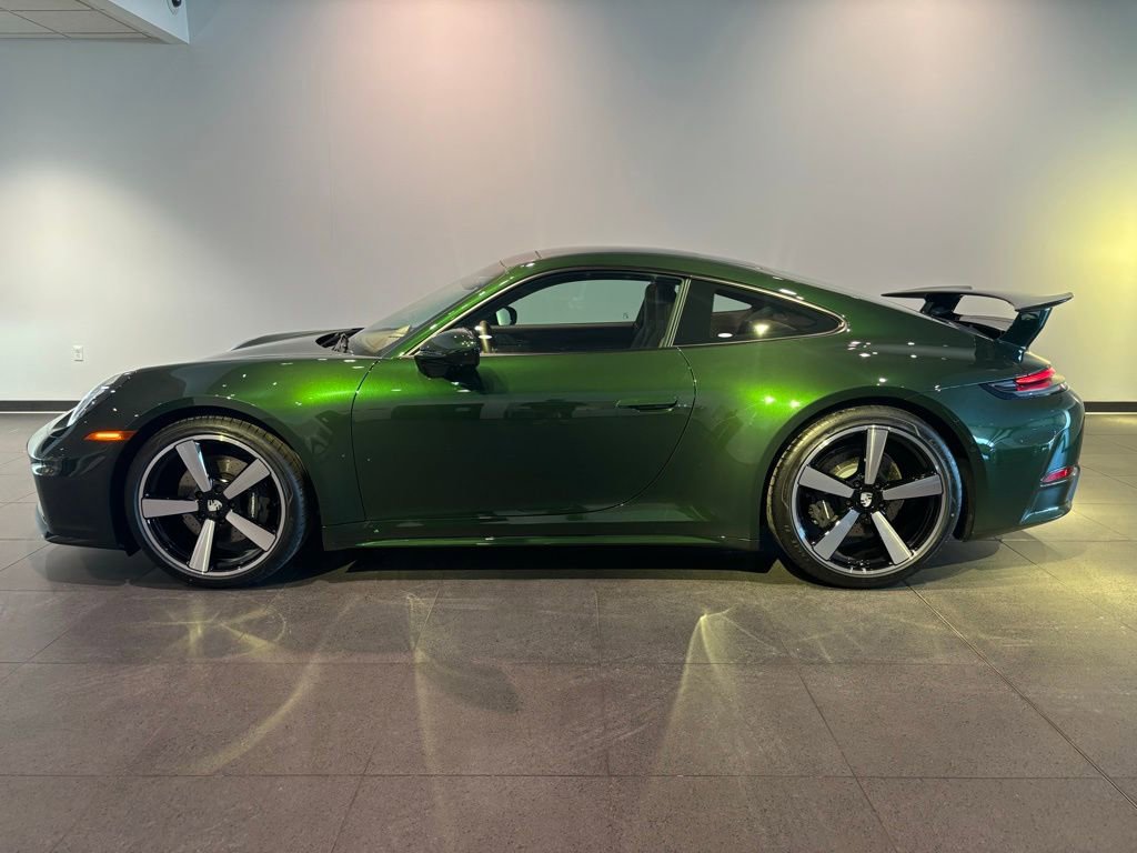 New 2026 Porsche 911 Carrera image 2
