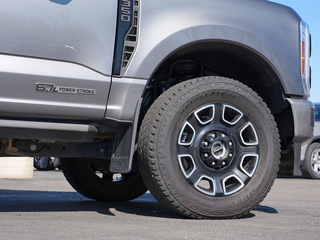 Used 2025 Ford F350 Platinum w/ FX4 Off-Road Package AWD/4WD image 11