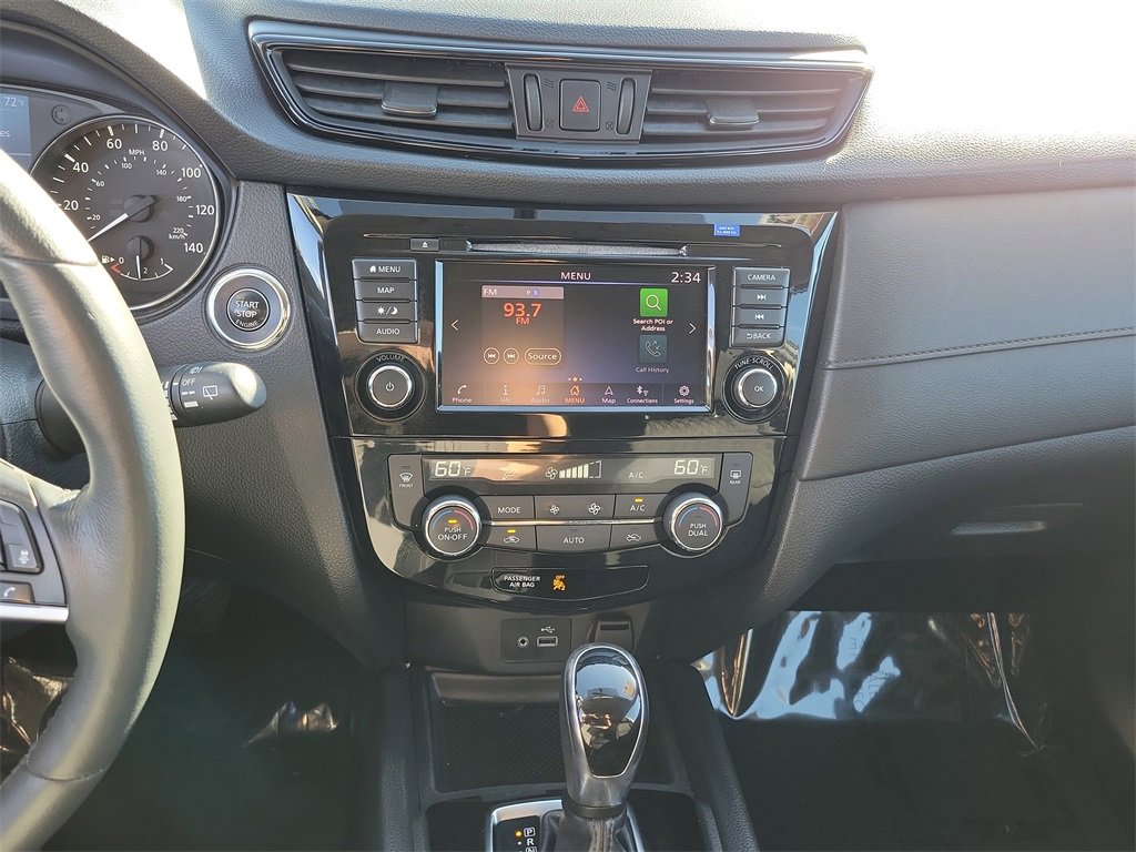 Used 2018 Nissan Rogue SV w/ Premium Package image 12