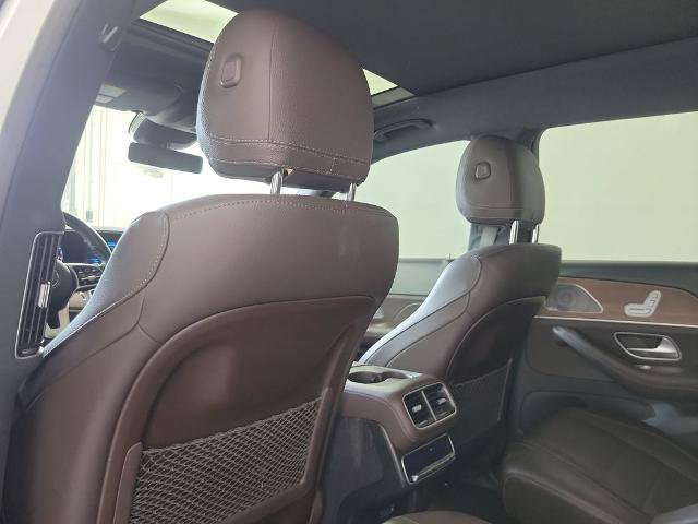 Used 2023 Mercedes-Benz GLS 450 4MATIC image 13