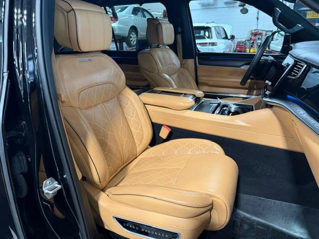 Certified 2025 Jeep Grand Wagoneer L Series III w/ Rear Seat Video Group 1 AWD/4WD image 10
