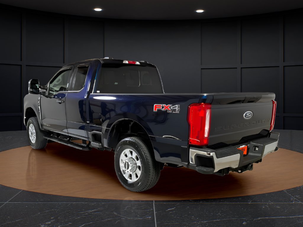 Used 2023 Ford F350 XLT w/ FX4 Off-Road Package AWD/4WD image 5