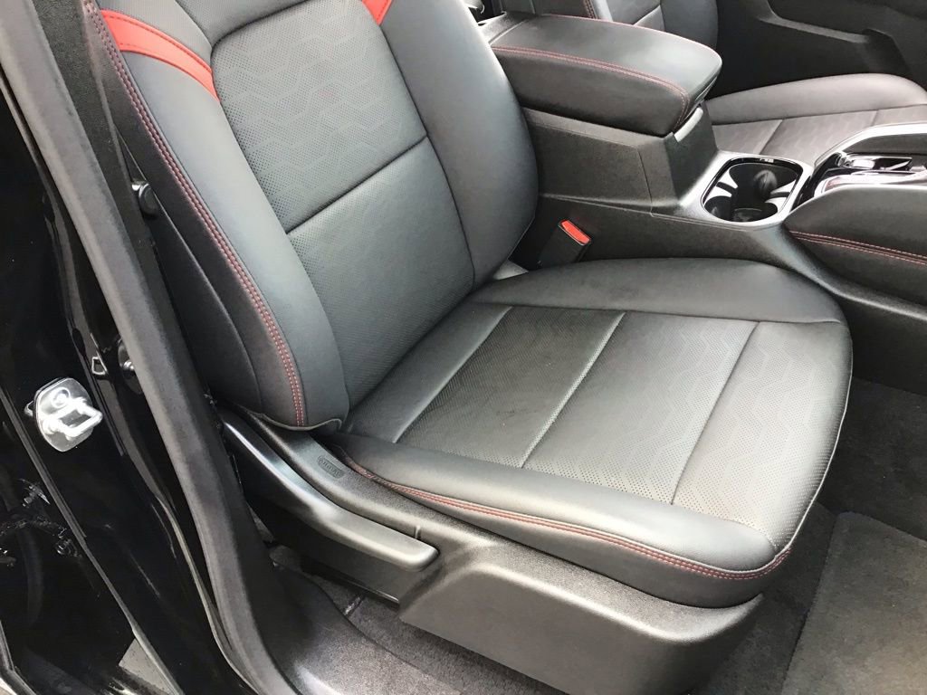 Used 2024 Chevrolet Colorado Z71 w/ Z71 Convenience Package 2 image 12