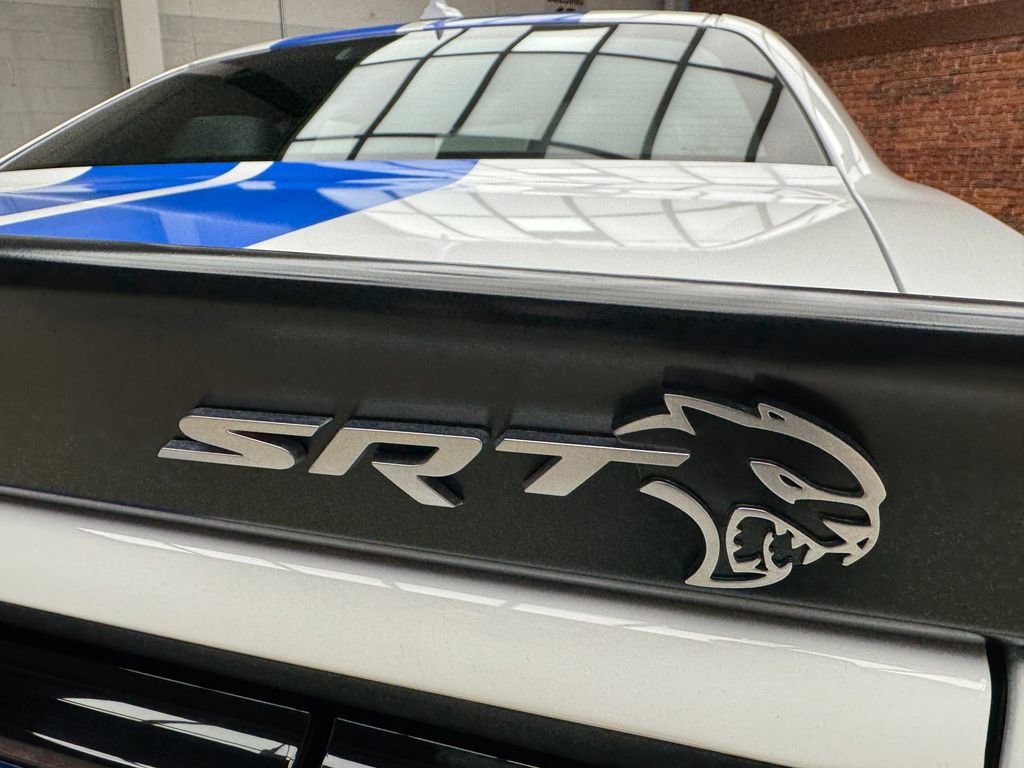 Used 2023 Dodge Challenger SRT Hellcat w/ Driver Convenience Group RWD image 5